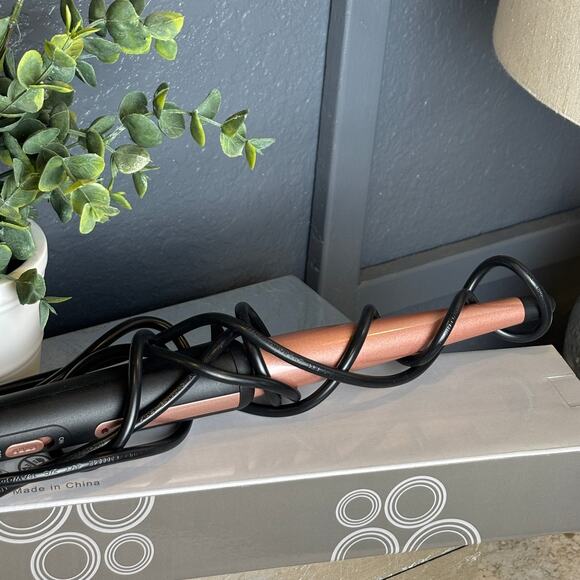 Hair Styling Tapered Wave Wand Curling Iron 0.5-1" Barrel Beauty Tool EUC - Picture 1 of 5